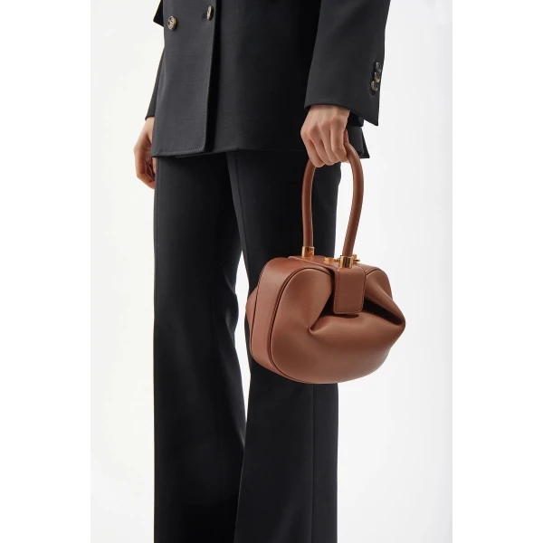 gabriela hearst bag beige