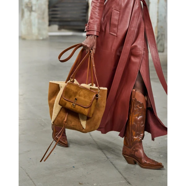 gabriela hearst bag beige