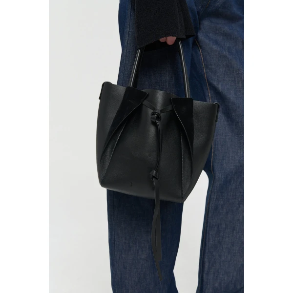 gabriela hearst bag black