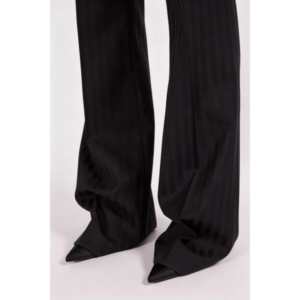 black pants