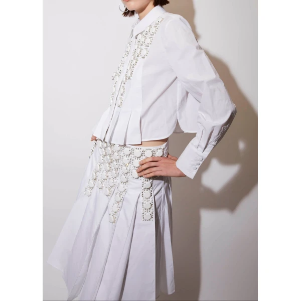 Maniya Shirt in White Embellished Cotton - Image 5