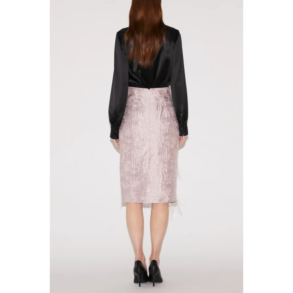 Vania Midi Skirt in Pink Cloque - Image 3