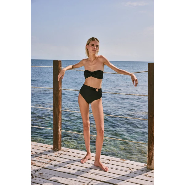 Colombian Luxury Resort Wear at Coveti