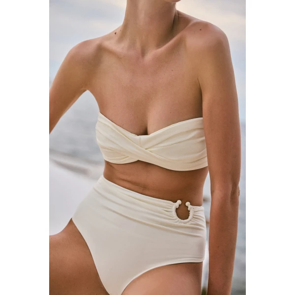Johanna Ortiz Resort 2025
