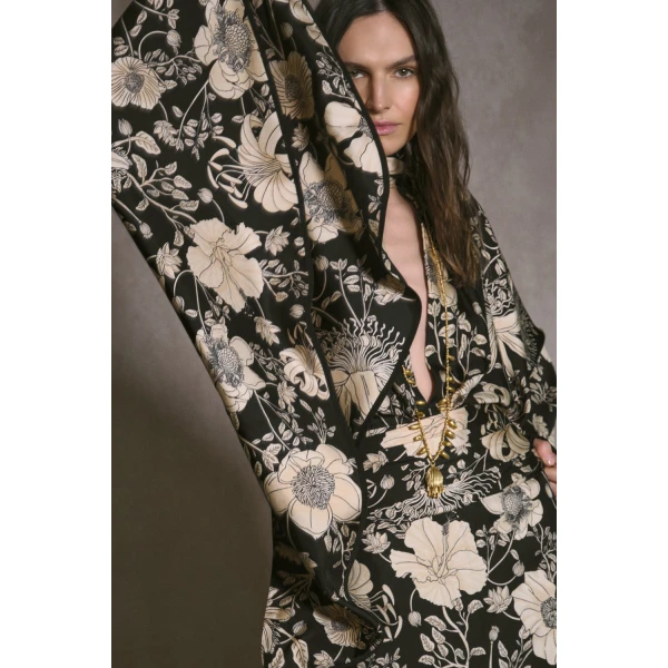 Parajes Lejanos Dress in Ecru and Black - Image 6