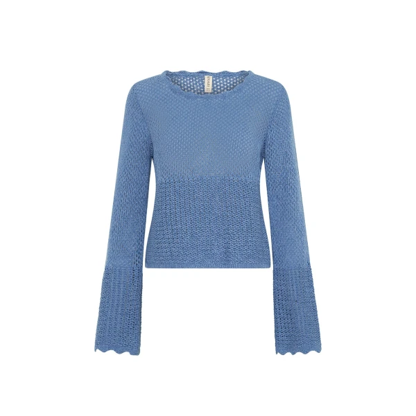 KIVARI Daisy Top in Blue