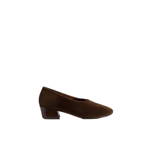 Khaite Marcy Pump in Ebano Suede