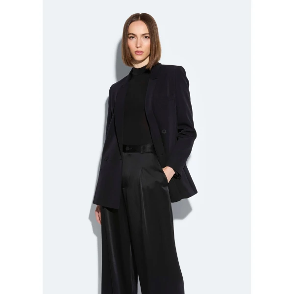 black jackets