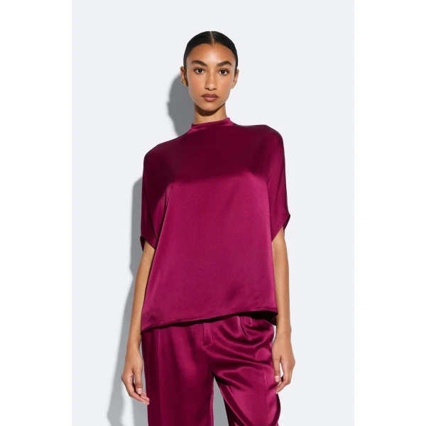 LaPointe tops