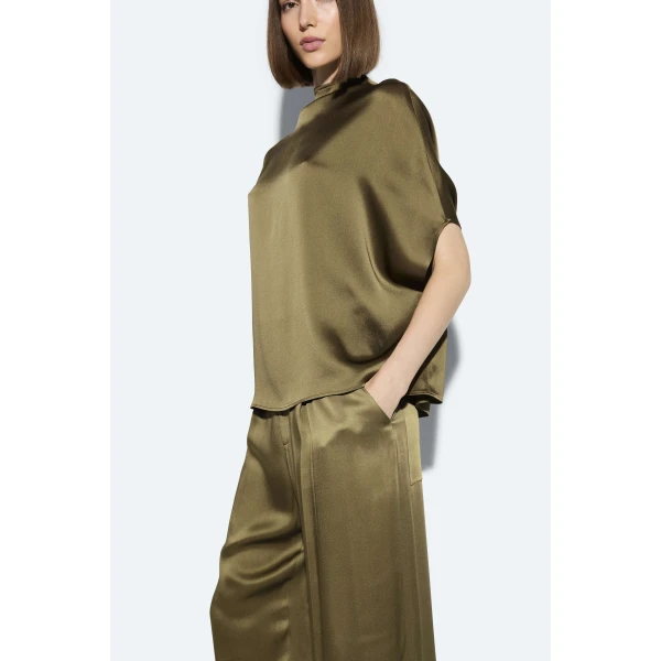 dark olive tops