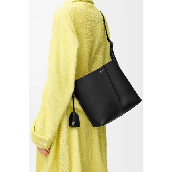 Loewe Medium Bilbao bucket in smooth calfskin, Black | Bucket Bags | Coveti