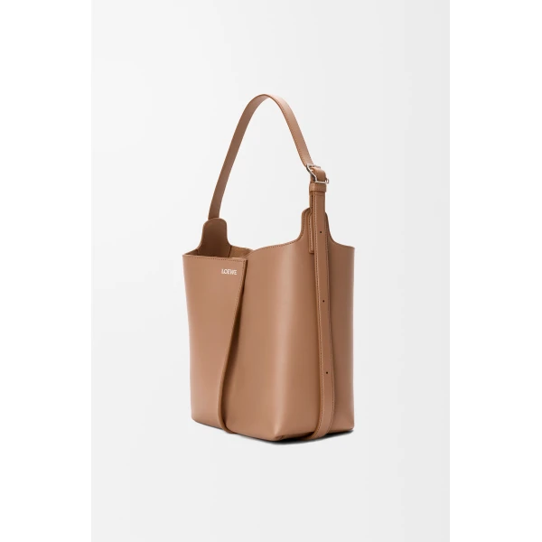 Loewe Medium Bilbao bucket in smooth calfskin, Mocha | Bucket Bags | Coveti