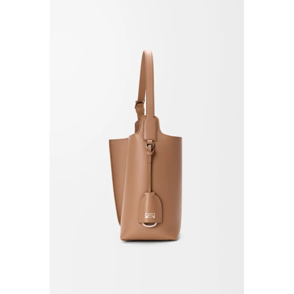 Loewe Medium Bilbao bucket in smooth calfskin, Mocha | Bucket Bags | Coveti