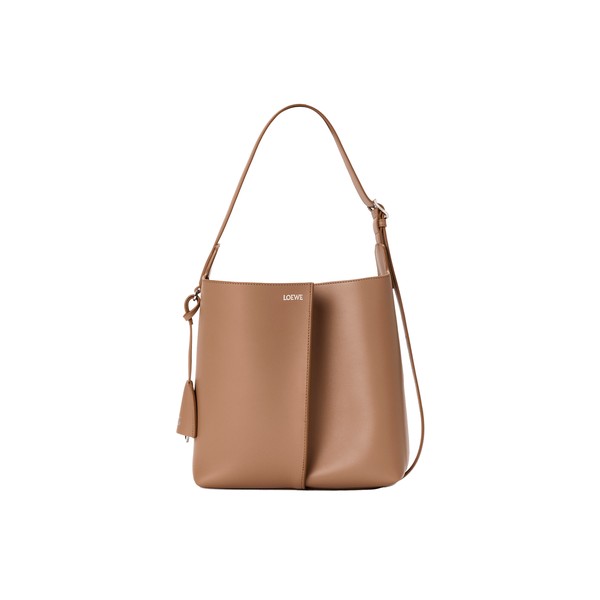 Loewe Medium Bilbao bucket in smooth calfskin, Mocha | Bucket Bags | Coveti