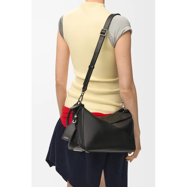 Loewe Medium Featherlight Puzzle bag in nappa lambskin, Black | Shoulder & Crossbody Bags | Coveti