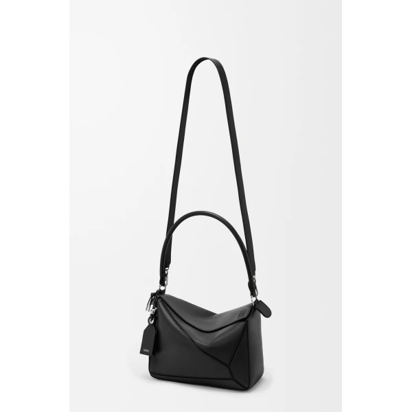Loewe Medium Featherlight Puzzle bag in nappa lambskin, Black | Shoulder & Crossbody Bags | Coveti