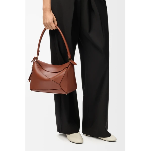 Loewe Medium Featherlight Puzzle bag in nappa lambskin, Pecan | Shoulder & Crossbody Bags | Coveti