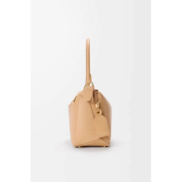 Loewe Medium Featherlight Puzzle bag in nappa lambskin, Silk Beige | Shoulder & Crossbody Bags | Coveti