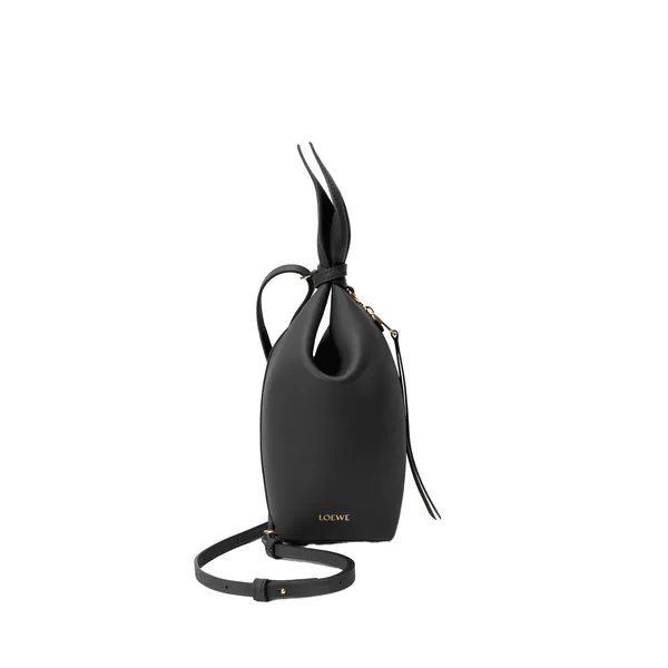Scarf backpack in smooth calfskin, Black