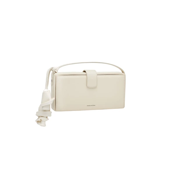 Apolonia bag in cream leather with flower charm - Image 2