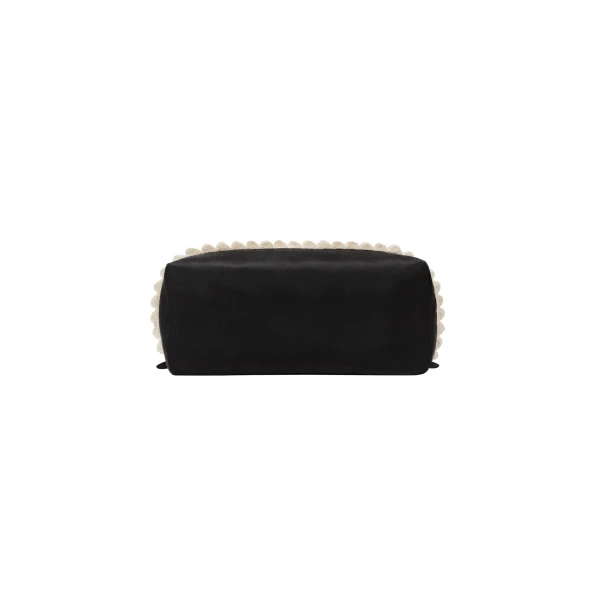Beauty case with crochet trim