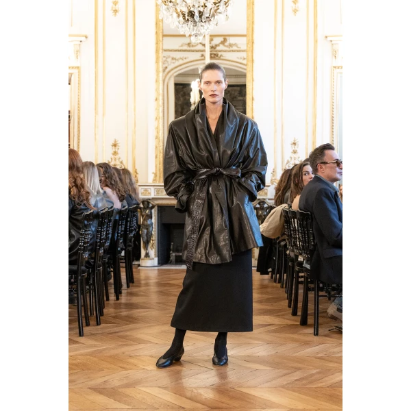 Belted leather jacket with draped collar in black - Image 6