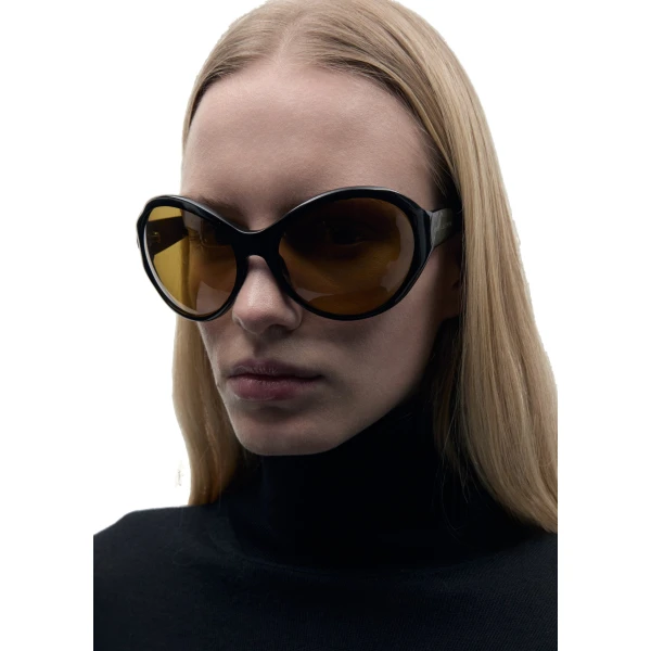 Big round sunglasses in black with yellow lenses - Image 4