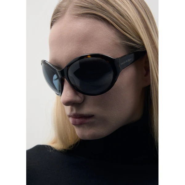 Big round sunglasses in tortoise with blue lenses - Image 4