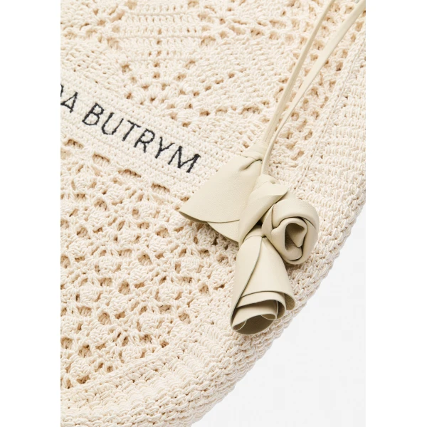 Crochet tote in cream - Image 4