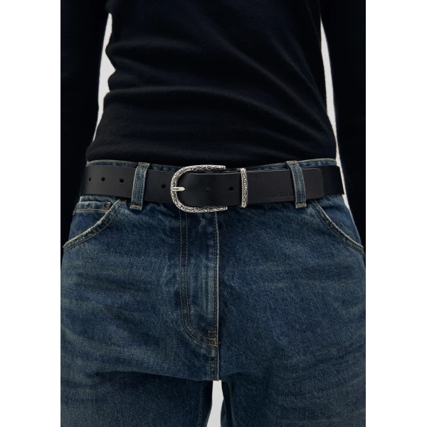 Engraved buckle leather belt in black and silver - Image 3