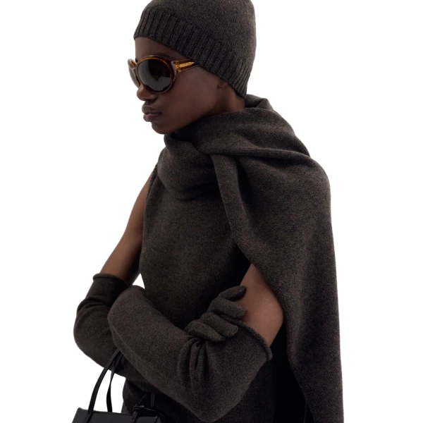 Long wool gloves in dark brown - Image 2