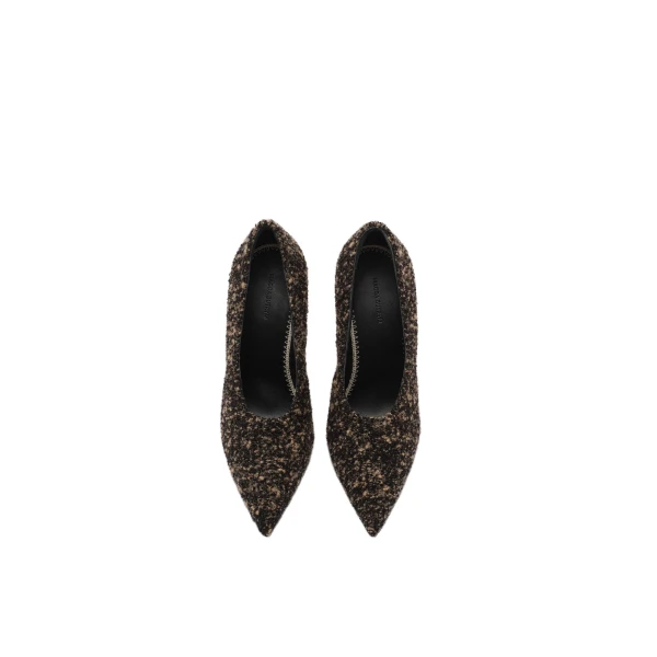 Loom-woven pointed pumps in black - Image 3