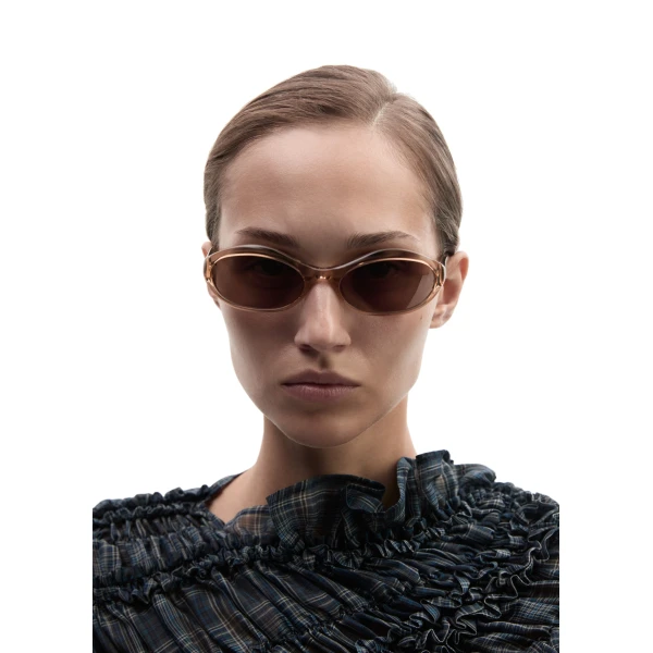 Oval sunglasses in beige - Image 4
