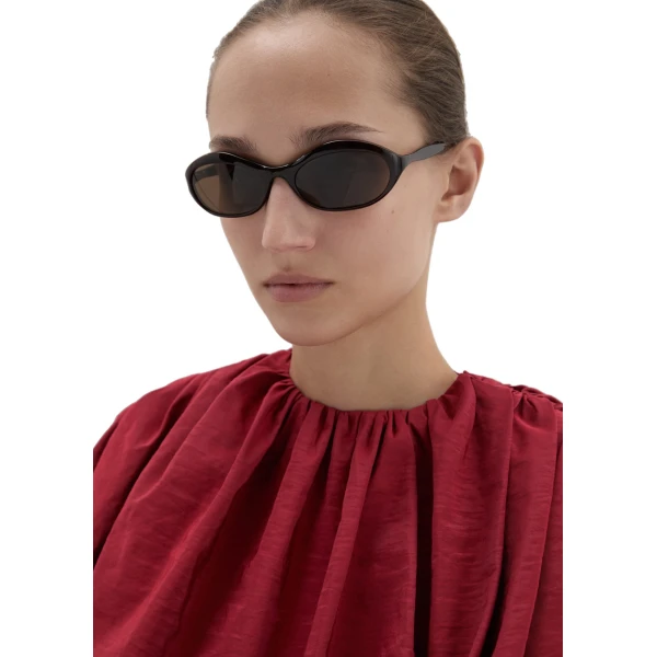 Oval sunglasses in milky brown - Image 5