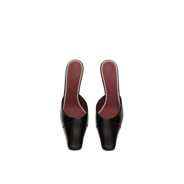 Pointed-toe mules in black leather - Image 3