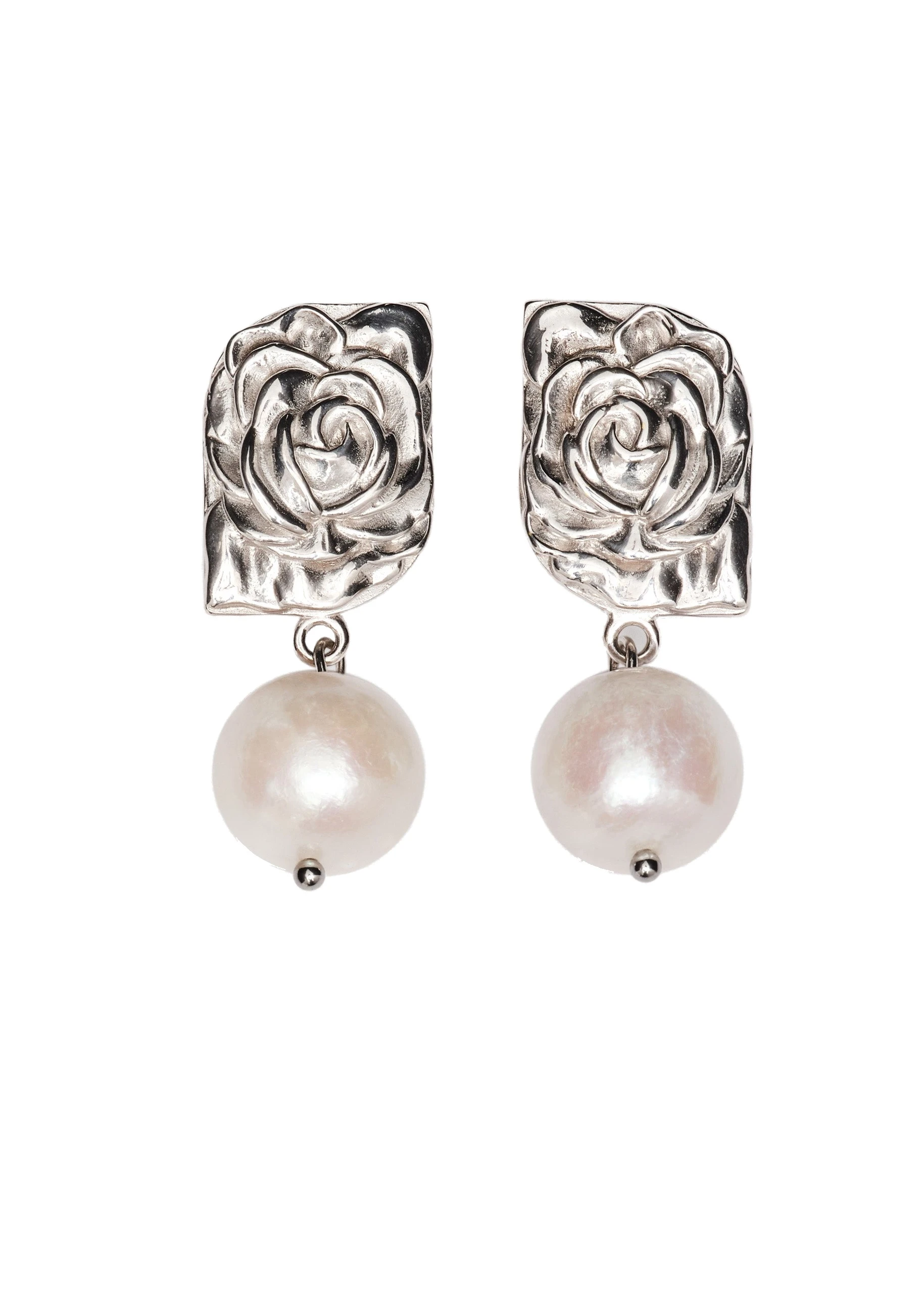 Magda Butrym Rose-embossed pearl drop earrings in silver | Coveti Magda Butrym Rose-embossed pearl drop earrings in silver