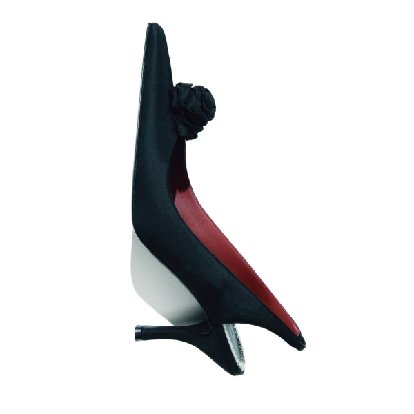 Rose slingback pumps in black satin - Image 4