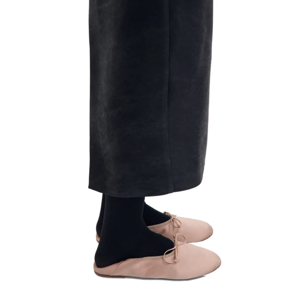 Soft ballet flats in nude satin - Image 6