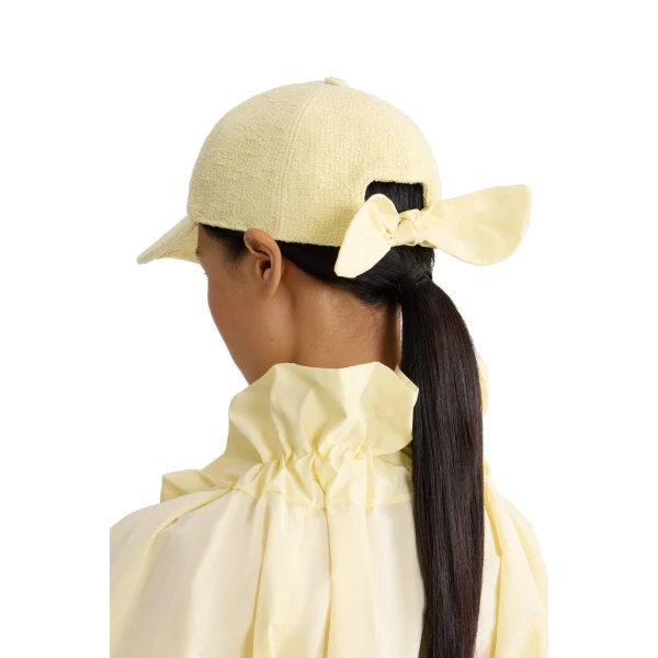 Blended cotton cap in Limelight - Image 2