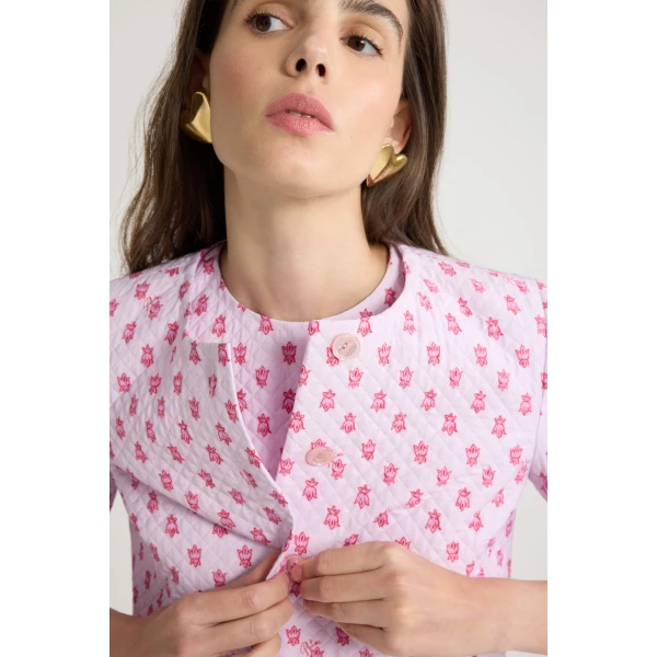 Boxy collarless jacket in Small Provence Pink printed quilted sustainable viscose blend - Image 5