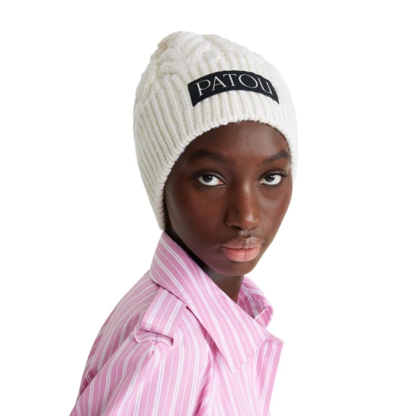 Cable knit beanie in White sustainable wool - Image 2
