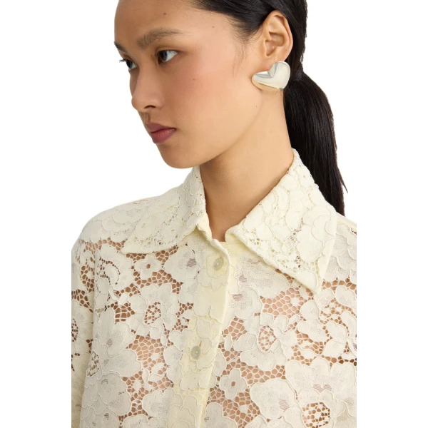 Eco-friendly cotton blend short-sleeved shirt in Lemonade - Image 4