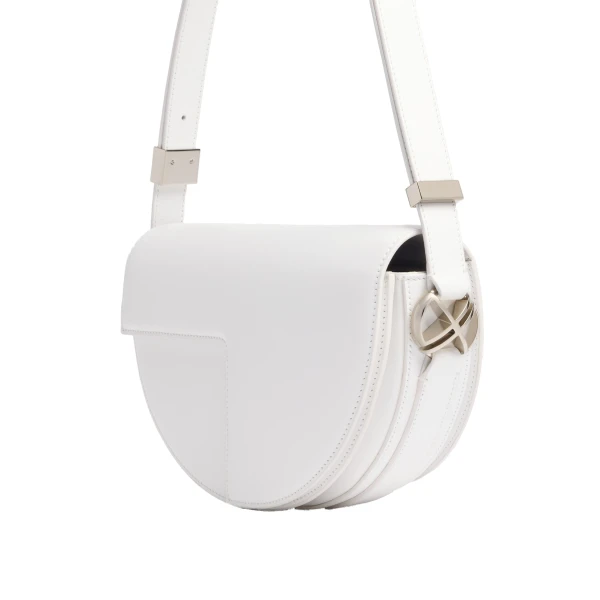 Le Patou leather bag in White Silver - Image 2