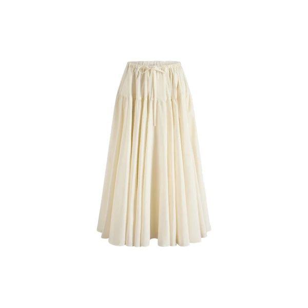 Long volume skirt in Ivory recycled faille