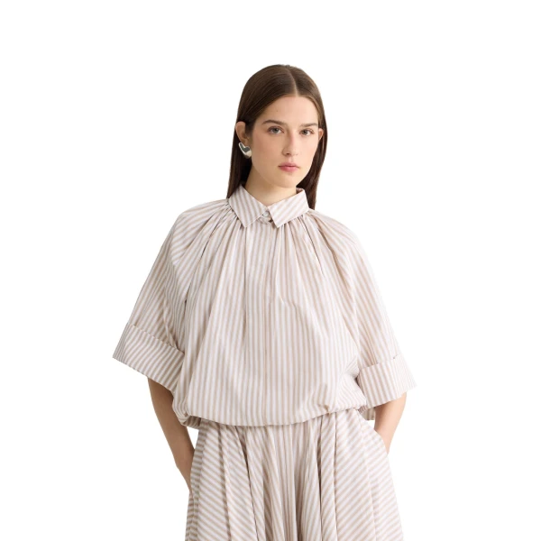 Organic cotton voluminous short-sleeved striped blouse in Dolce Coffee Stripes - Image 5