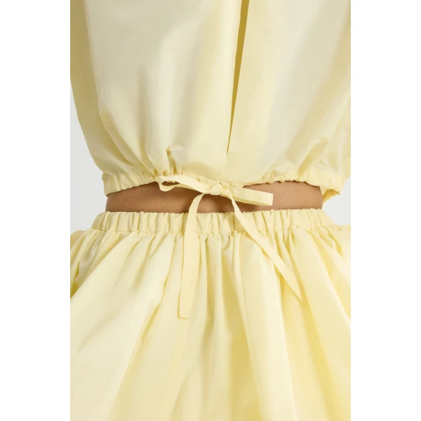 Recycled faille short safari shirt in Citrus Blossom - Image 4