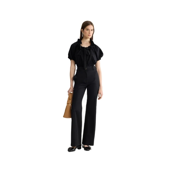Short voluminous organic cotton top in Black - Image 2