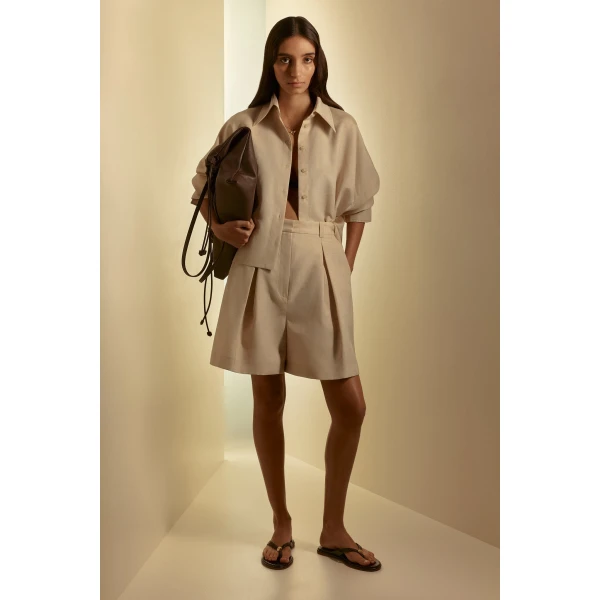Linen Textured Pleat Short