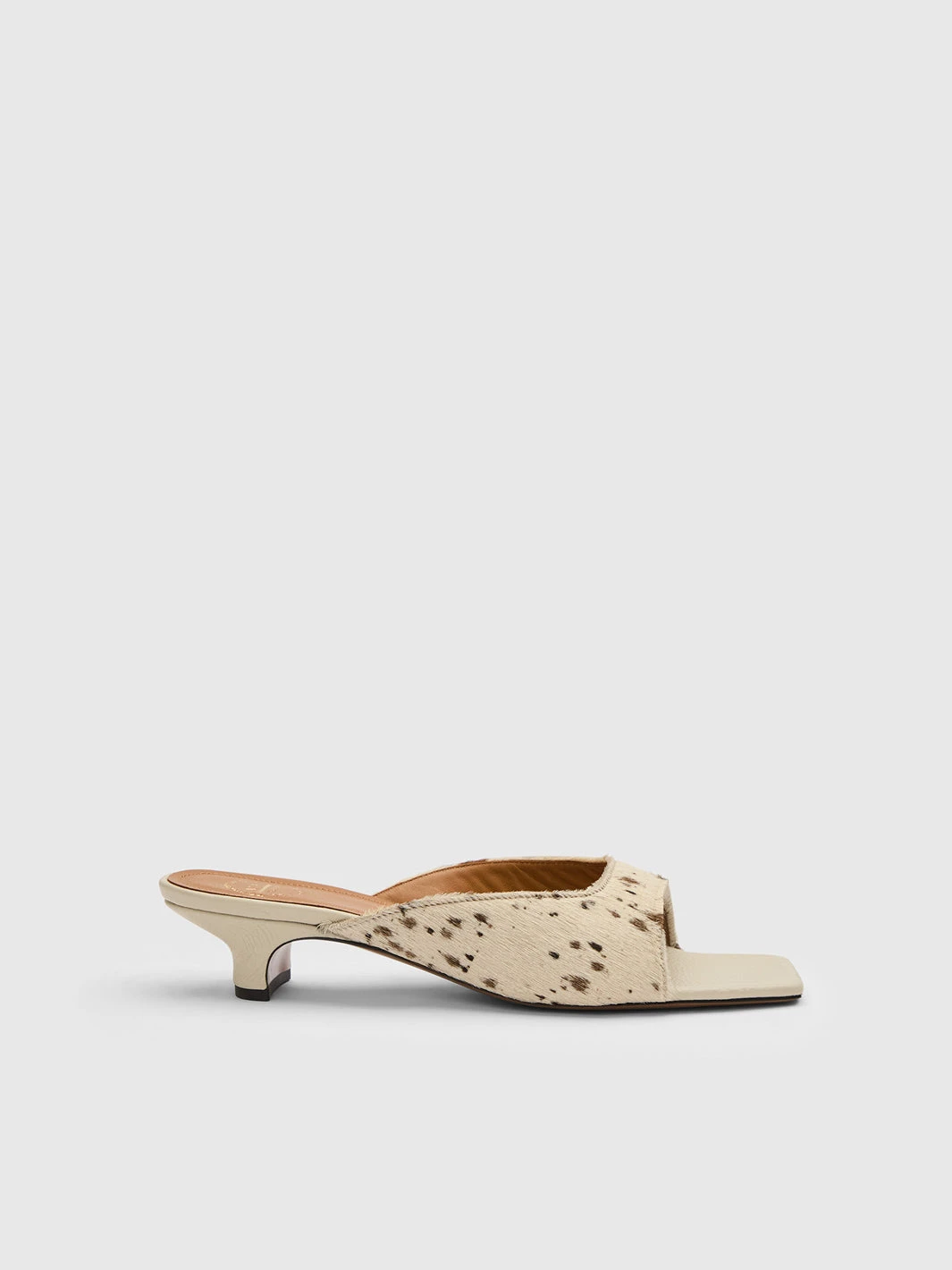 ATP Atelier Tavenna in Mandorla Kitten Heel Mules