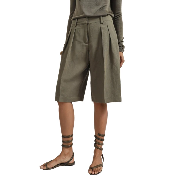 khaki shorts